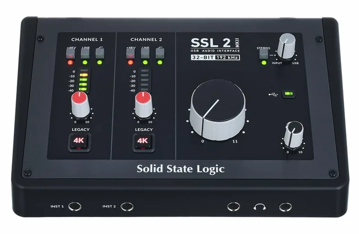 SSL 2 MKII, het voorpaneel met de draaiknoppen
