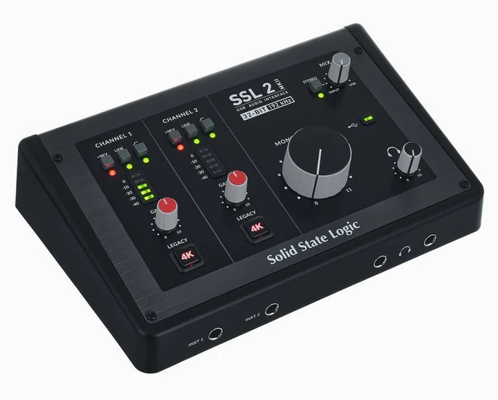 SSL 2 MKII, het voorpaneel met de draaiknoppen