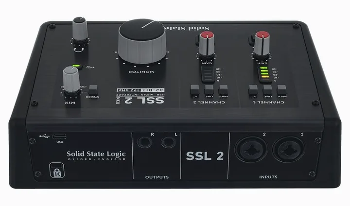 SSL 2 MKII, de ingangen aan de voorzijde