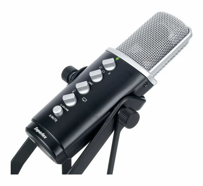 Superlux E431U, de XLR-aansluiting onderaan