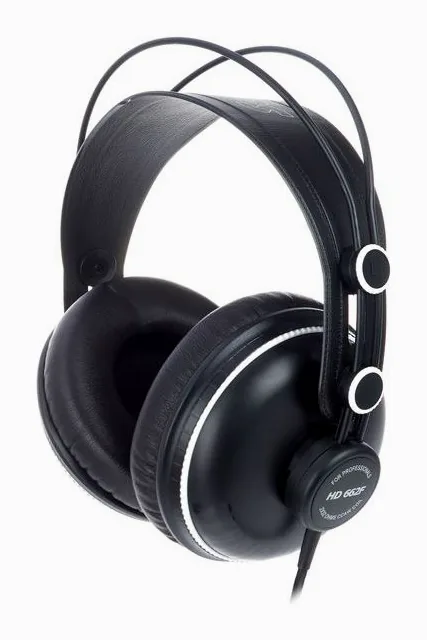 Superlux HD-662 F, de oorschelp van dichtbij