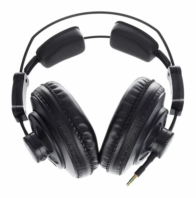 Superlux HD-668 B, de oorkussens van dichtbij