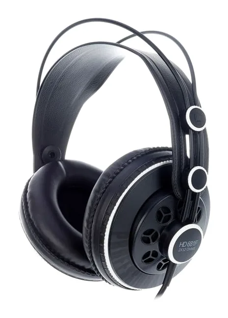 Superlux HD-681 F, de oorkussens van dichtbij