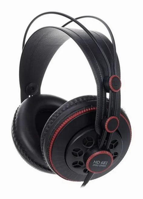 Superlux HD-681, het opgevouwen model