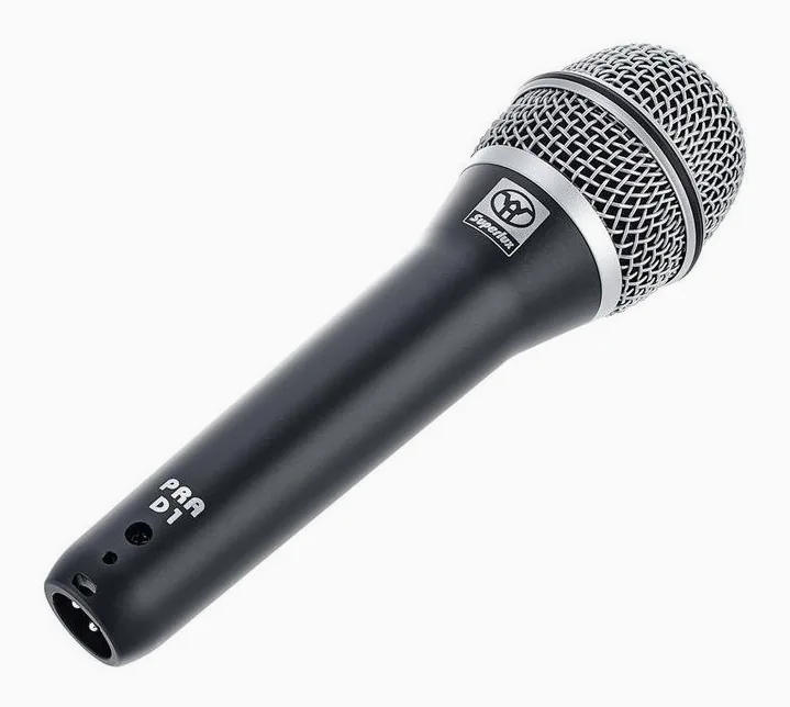 Superlux PRA D1, de bevestiging en de houder