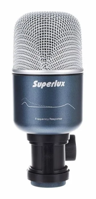 Superlux Pro 218A Bundle, de bevestiging en de houder