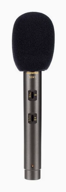 Superlux S241, de bevestiging en de houder
