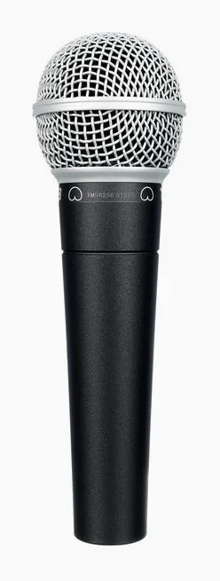 Superlux TM58, de XLR-aansluiting onderaan