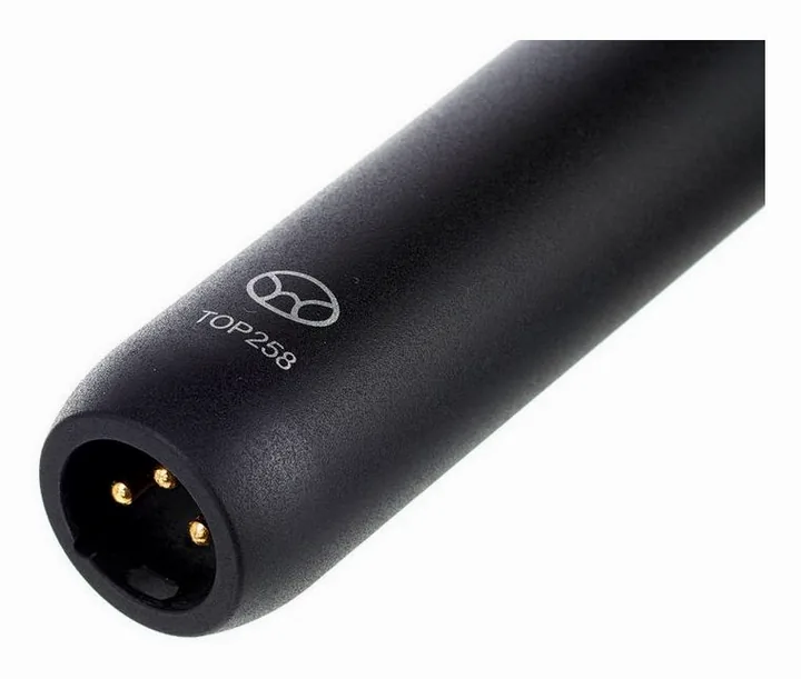 Superlux Top 258, de bevestiging en de houder