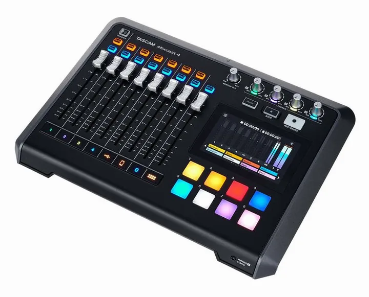 Tascam Mixcast 4 Bag Bundle, de bovenkant van het apparaat