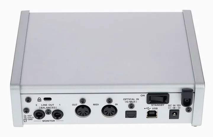 Tascam Series 102i, de bovenkant van het apparaat