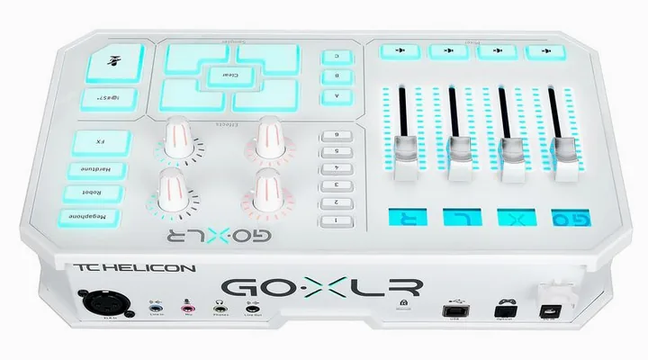TC-Helicon Go XLR-WH, de behuizing van opzij