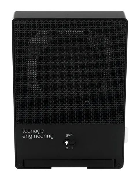 Teenage Engineering CM-15 Black, de bevestiging en de houder