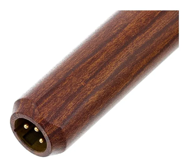 Telefunken M80 Cherry, het frontale grillewerk