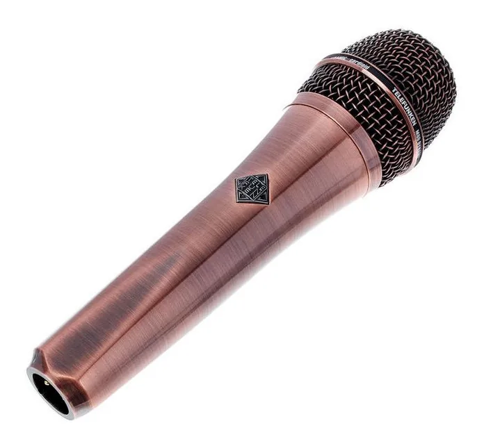 Telefunken M80 Copper, de bevestiging en de houder