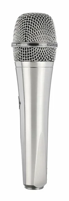Telefunken M80 Satin Chrome, het logo en de afwerking
