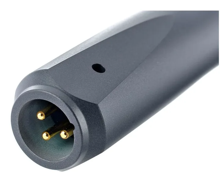 Telefunken M81 Universal Dynamic, het logo en de afwerking