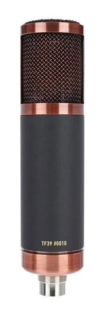 Telefunken TF39, de XLR-aansluiting onderaan