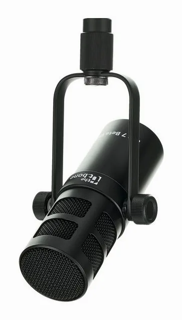 the t.bone MB 7 Beta USB Podcast Bundle, de XLR-aansluiting onderaan