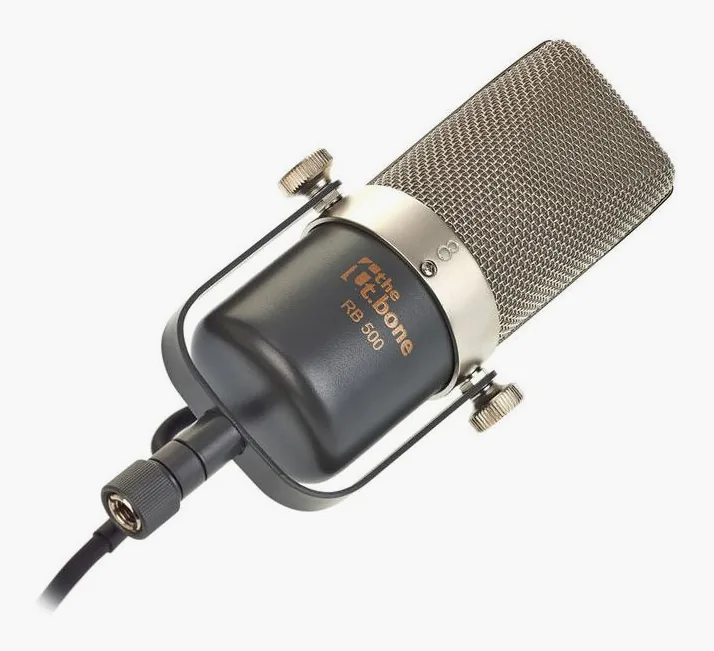 the t.bone RB 500 FetAmp Bundle, de XLR-aansluiting onderaan