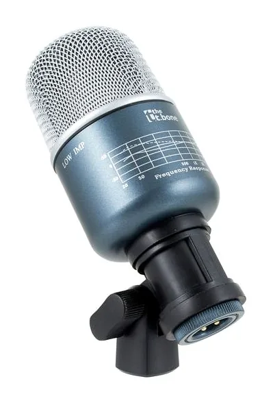the t.bone DC 4000, de XLR-aansluiting onderaan