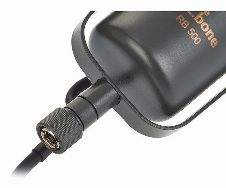 the t.bone RB 500, de XLR-aansluiting onderaan