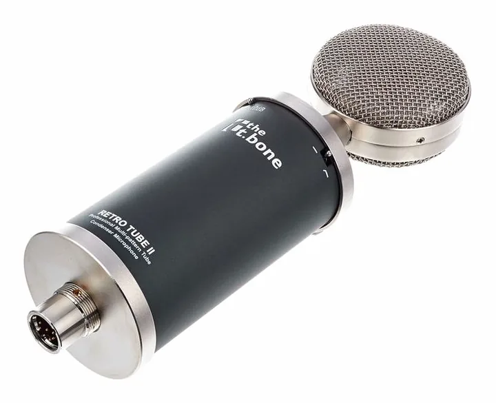 the t.bone Retro Tube II, het frontale grillewerk