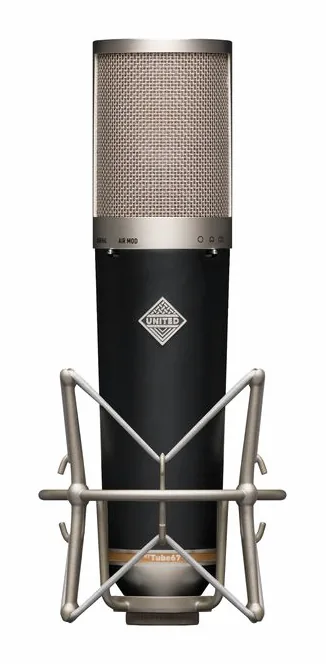 United Studio Technologies UT Tube67, het frontale grillewerk