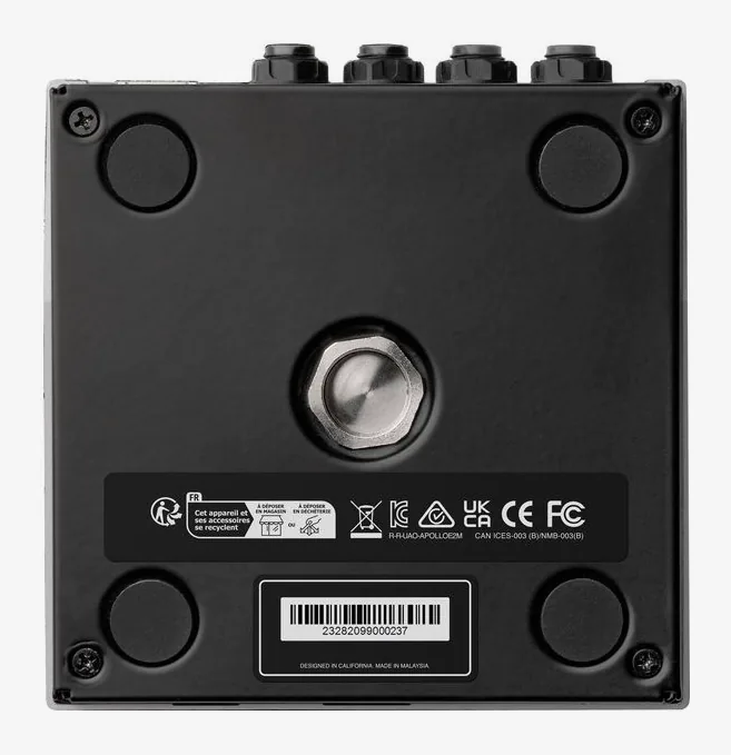 Universal Audio Apollo e2m, de bassreflexpoort
