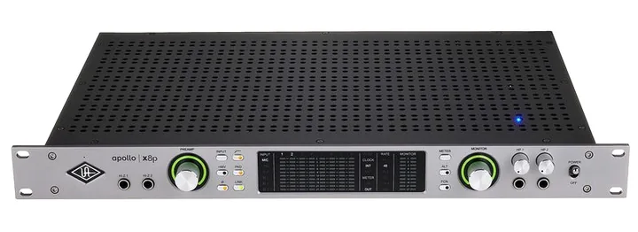 Universal Audio Apollo x8p Gen2 AC, de bovenkant van het apparaat