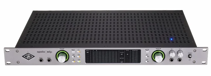Universal Audio Apollo x8p Gen2 AC Pro, de ingangen aan de voorzijde