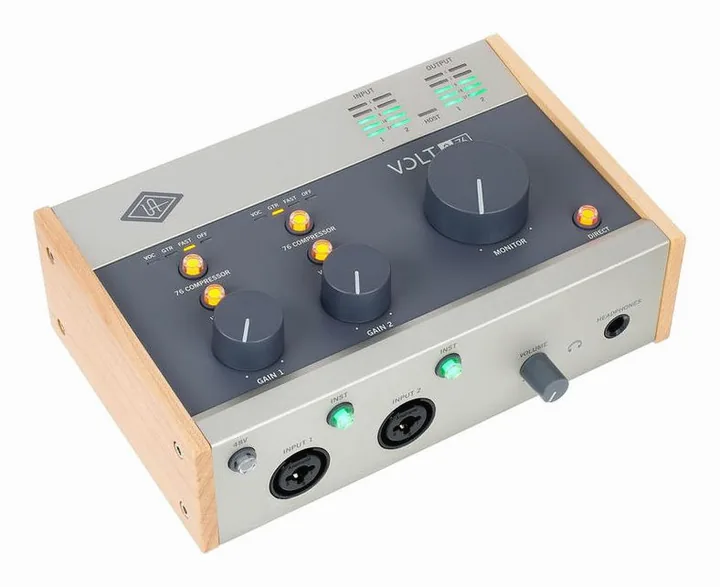 Universal Audio Volt 276 USB Recording Studio, het voorpaneel met de draaiknoppen