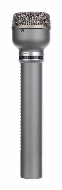 Warm Audio WA-19N, het logo en de afwerking