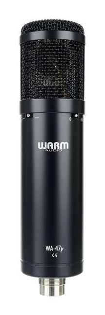Warm Audio WA-47jr Black, de XLR-aansluiting onderaan