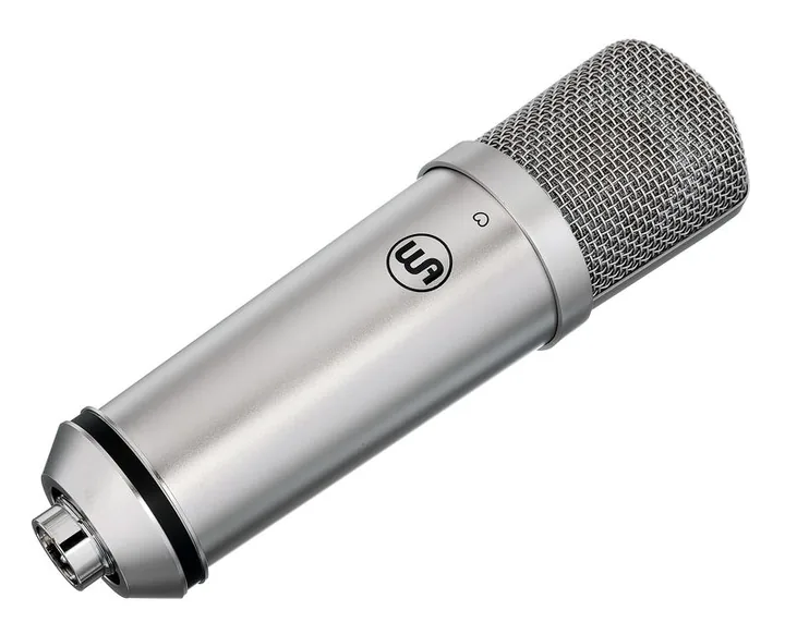 Warm Audio WA-87jr SE, de XLR-aansluiting onderaan