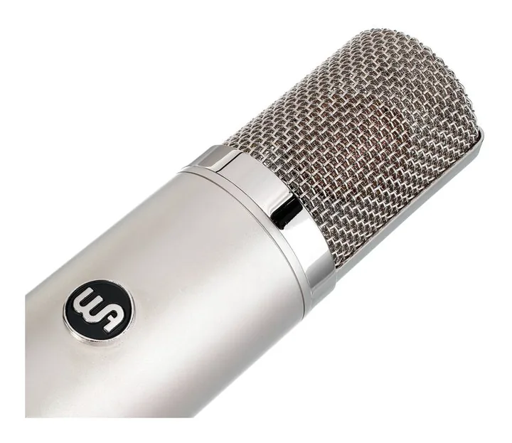 Warm Audio WA-CX12, de XLR-aansluiting onderaan