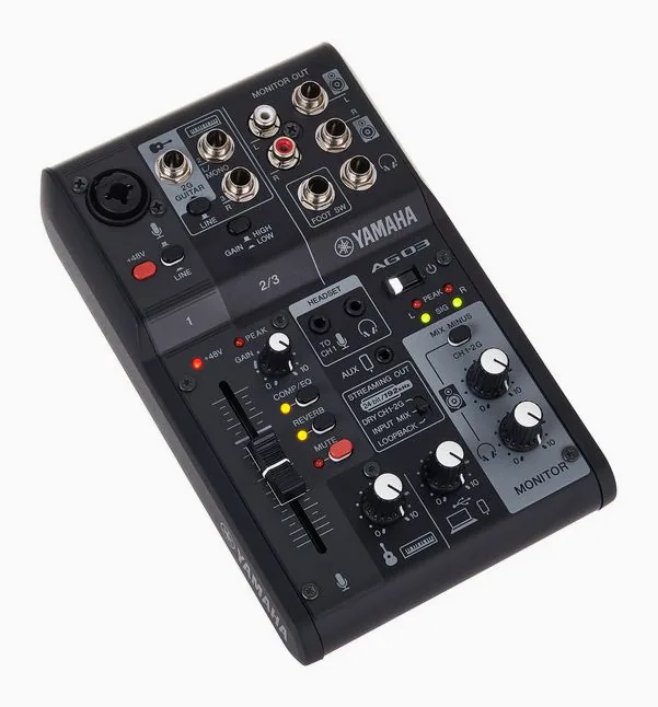 Yamaha AG03 MK2 BK, de behuizing van opzij