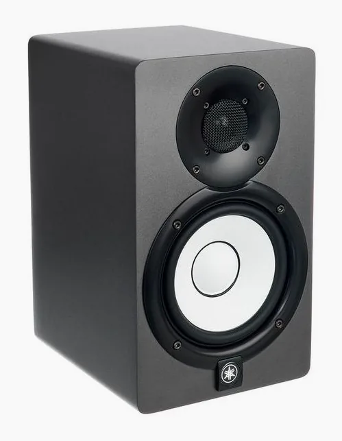 Yamaha HS 5 SG, het frontpaneel met de woofer en tweeter