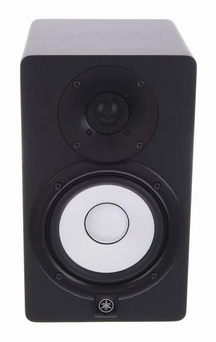 Yamaha HS 5 Stand Bundle, het frontpaneel met de woofer en tweeter