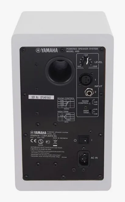 Yamaha HS 5 W Stand Set, de regelaars aan de achterzijde