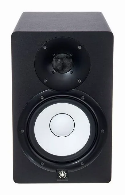 Yamaha HS 7 Bundle, het logo en de afwerking