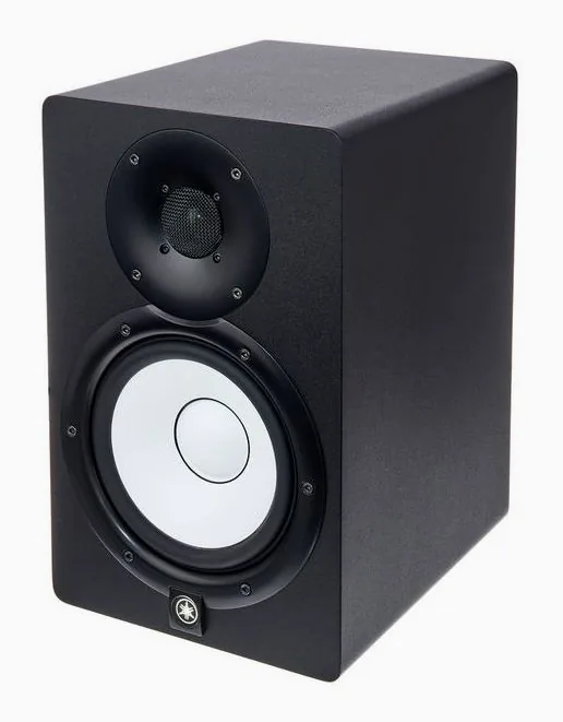Yamaha HS 7 MP, het frontpaneel met de woofer en tweeter