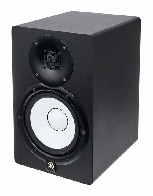 Yamaha HS 7 Stand Bundle, het logo en de afwerking
