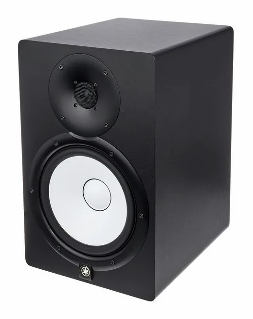 Yamaha HS 8 ARC Studio Bundle, de achterkant met de aansluitingen