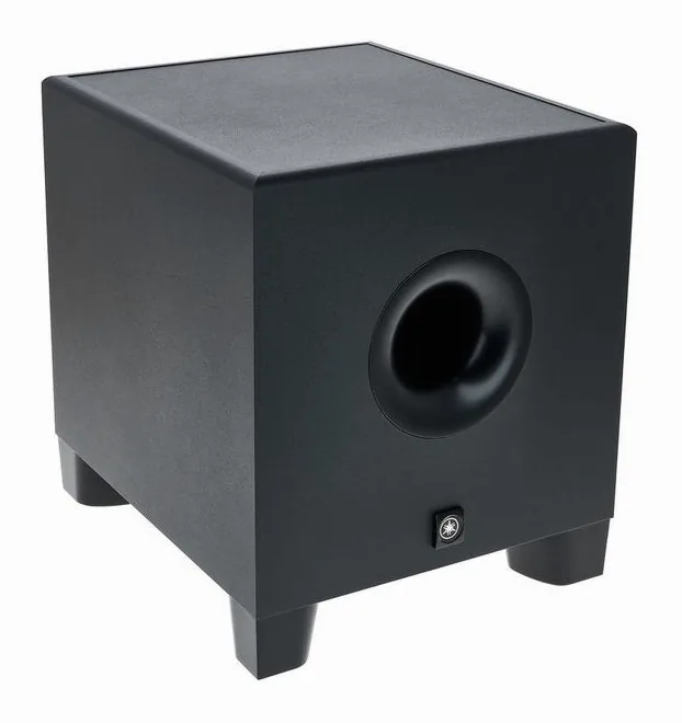 Yamaha HS 8S, de achterkant met de aansluitingen