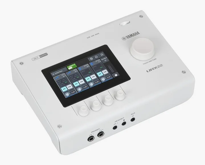 Yamaha URX22 WH, het volumeknopje en de LED-meters