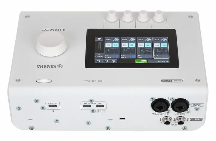 Yamaha URX22 WH, het voorpaneel met de draaiknoppen