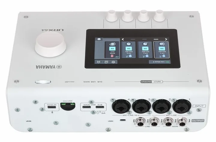 Yamaha URX44 WH, de bovenkant van het apparaat