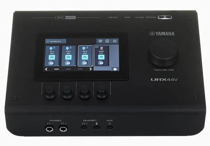 Yamaha URX44V BK, de bovenkant van het apparaat