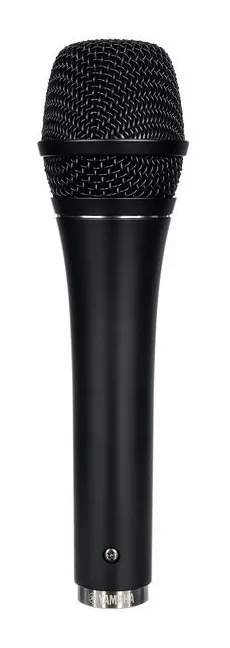 Yamaha YDM707 B, de XLR-aansluiting onderaan